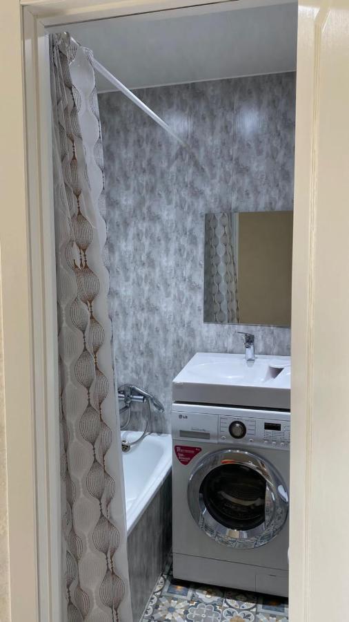 Daily short term flat Leilighet Uralsk Eksteriør bilde